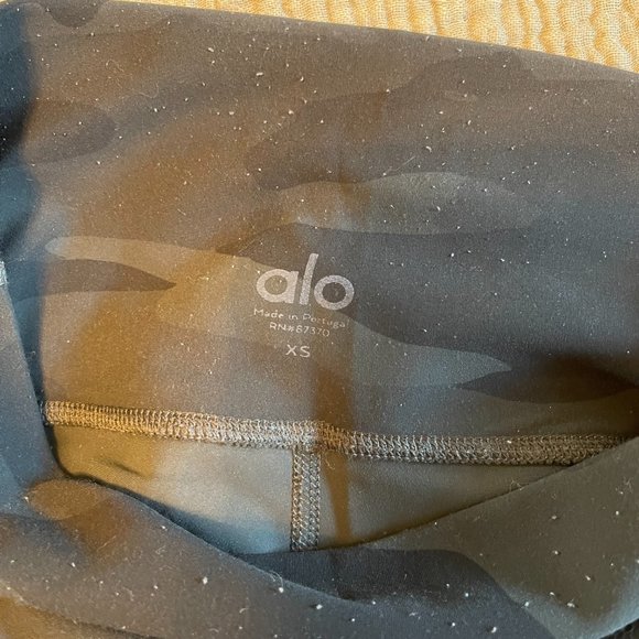 Alo Women's High Waist Black Camo Print Full Length Leggings XS - Picture 4 of 4